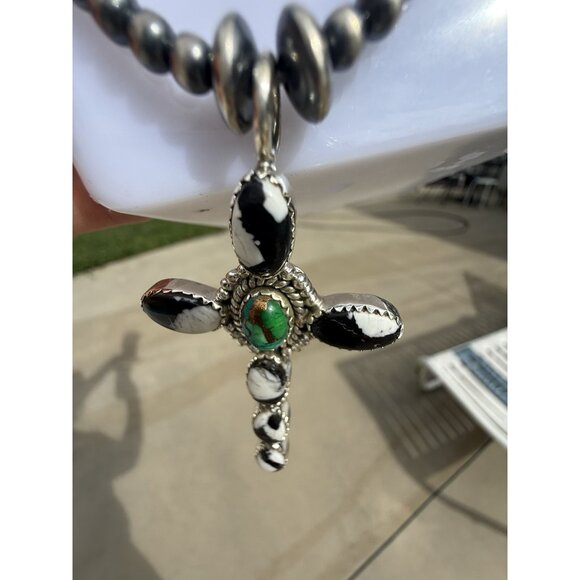 OOAK Artisan Peacock Dahlia White Buffalo Desert Pearl Necklace & Cross Pendant - Picture 3 of 11